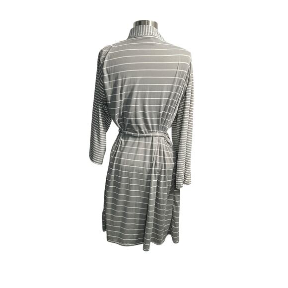 Tahari Lightweight Belted Short Bathrobe Gray/White Pockets Women's XL - Picture 2 of 10